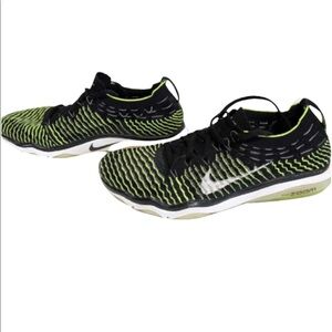Nike Air Zoom fearless flyknit women’s sneakers size 6